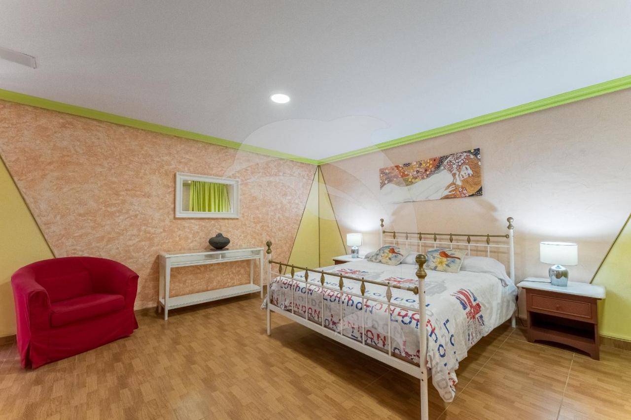 Apartamentos Los Delfines El Médano Dış mekan fotoğraf